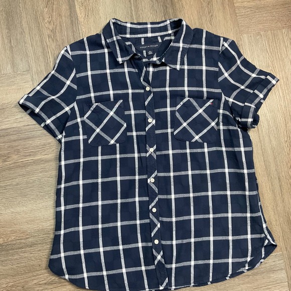 Tommy Hilfiger Button Down Shirt Womens XL Blue White Plaid Short Sleeve Preppy - Picture 1 of 8
